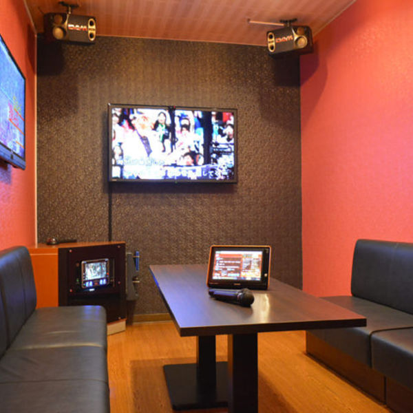 川越でカラオケ店内の消臭効果の高い掃除を当社が行います